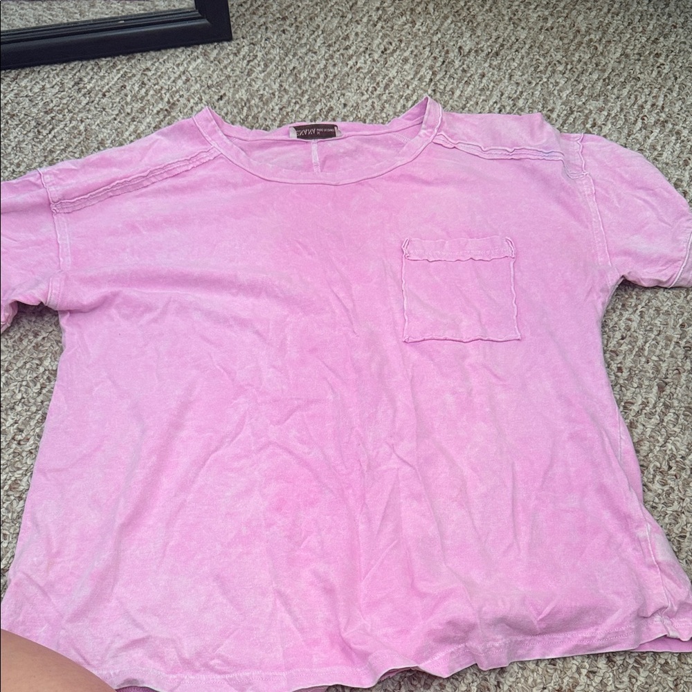 Women’s pink tshirt